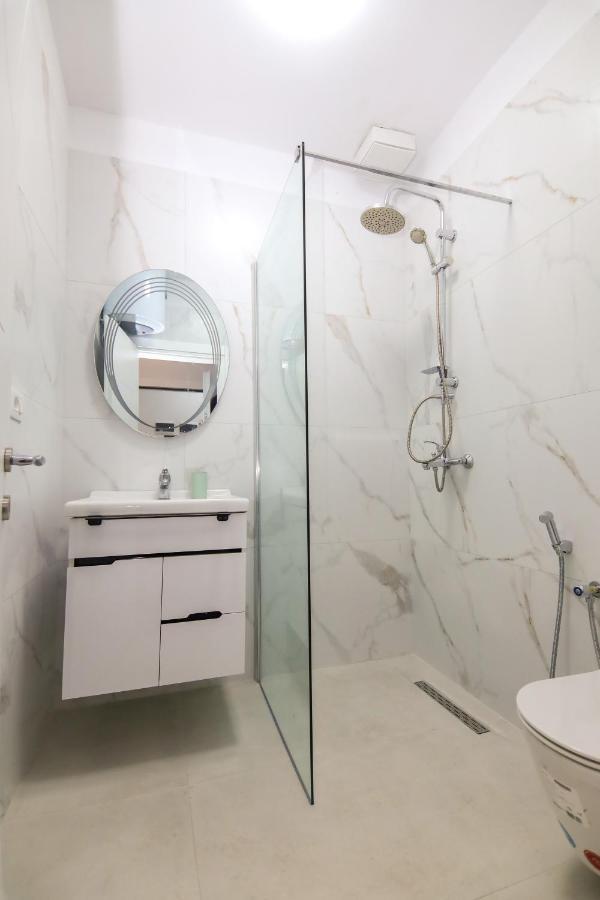 Nazari Apartment 2 Τίρανα Εξωτερικό φωτογραφία